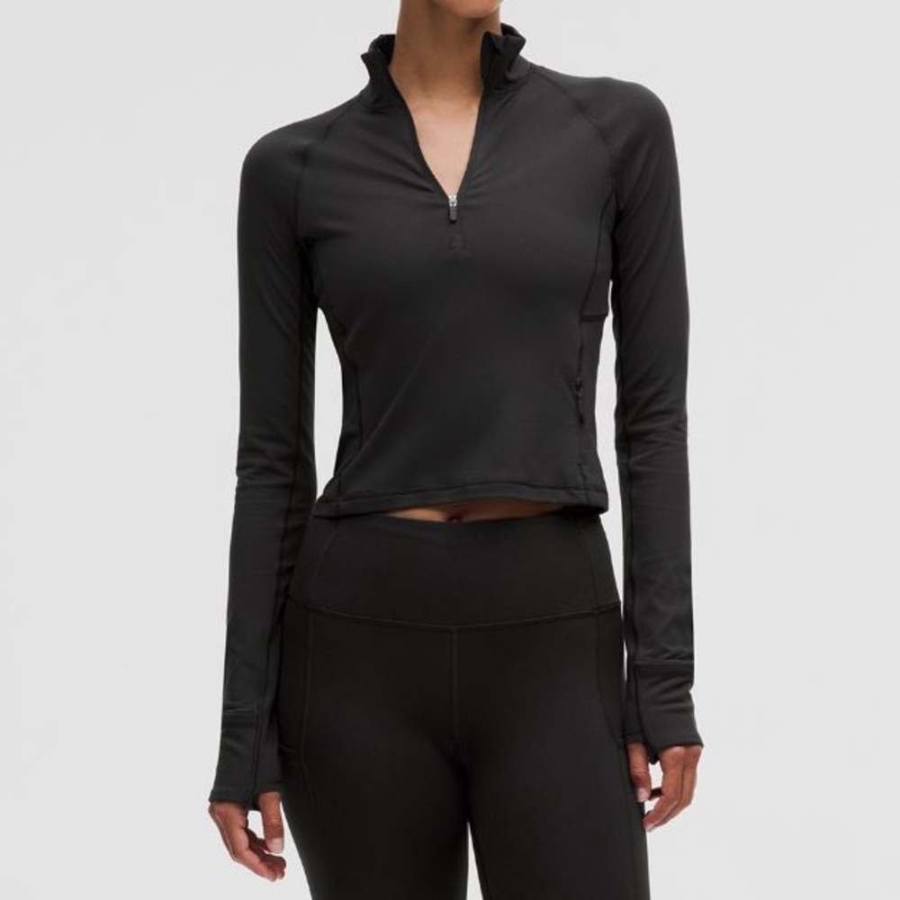 Lululemon It's Rul Cropped Half Zip. Size 8